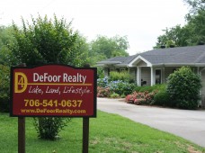 DeFoor Realty